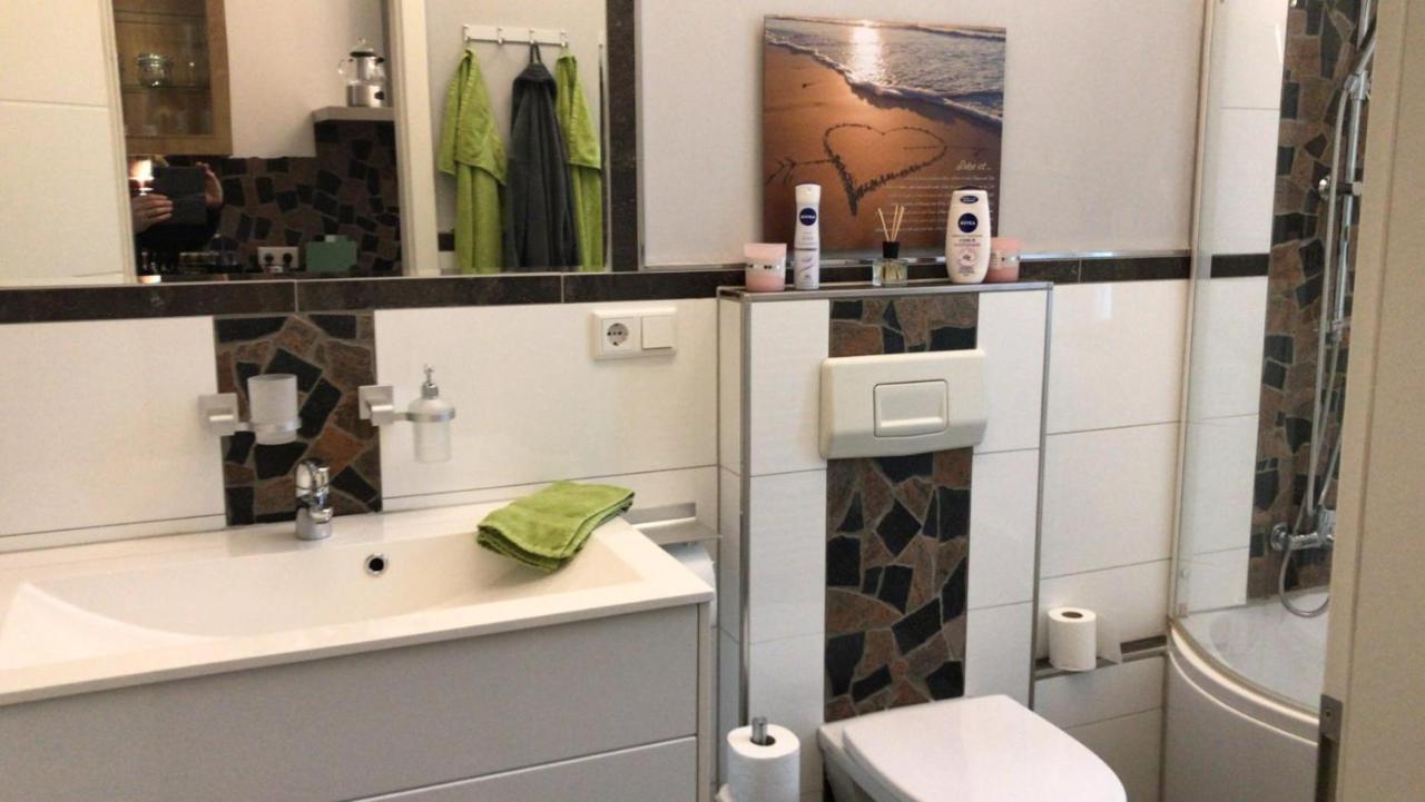 Stadthaus Artur - Apartment Madrid Remscheid Exteriör bild